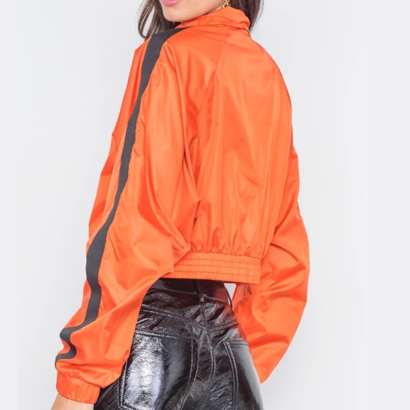 Women’s Cropped Windbreaker Jacket - Picture 3 of 8
